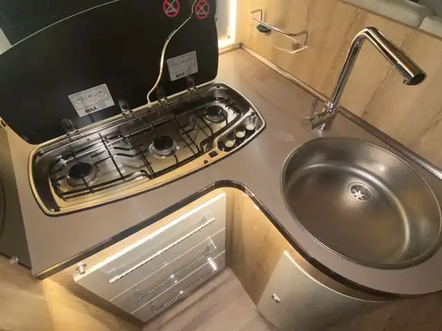 HYMER-ERIBA Future 430 T 
